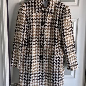 Above knee houndstooth blazer